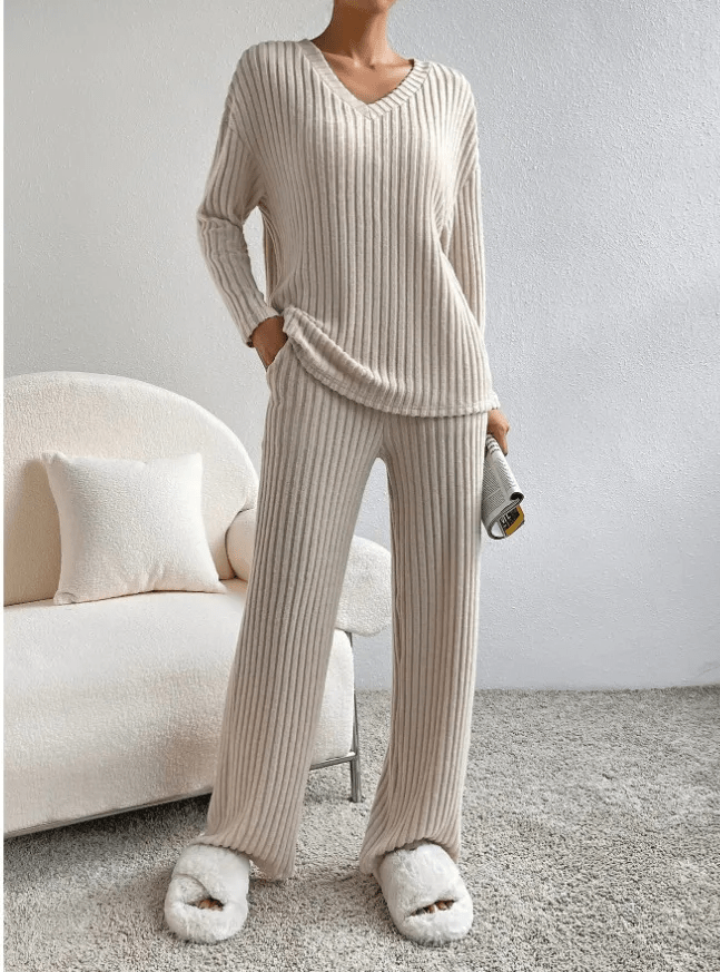 Sara | Elegant og Komfortabel 2 - Delt Sæt - ARTIKA - Outfit Set
