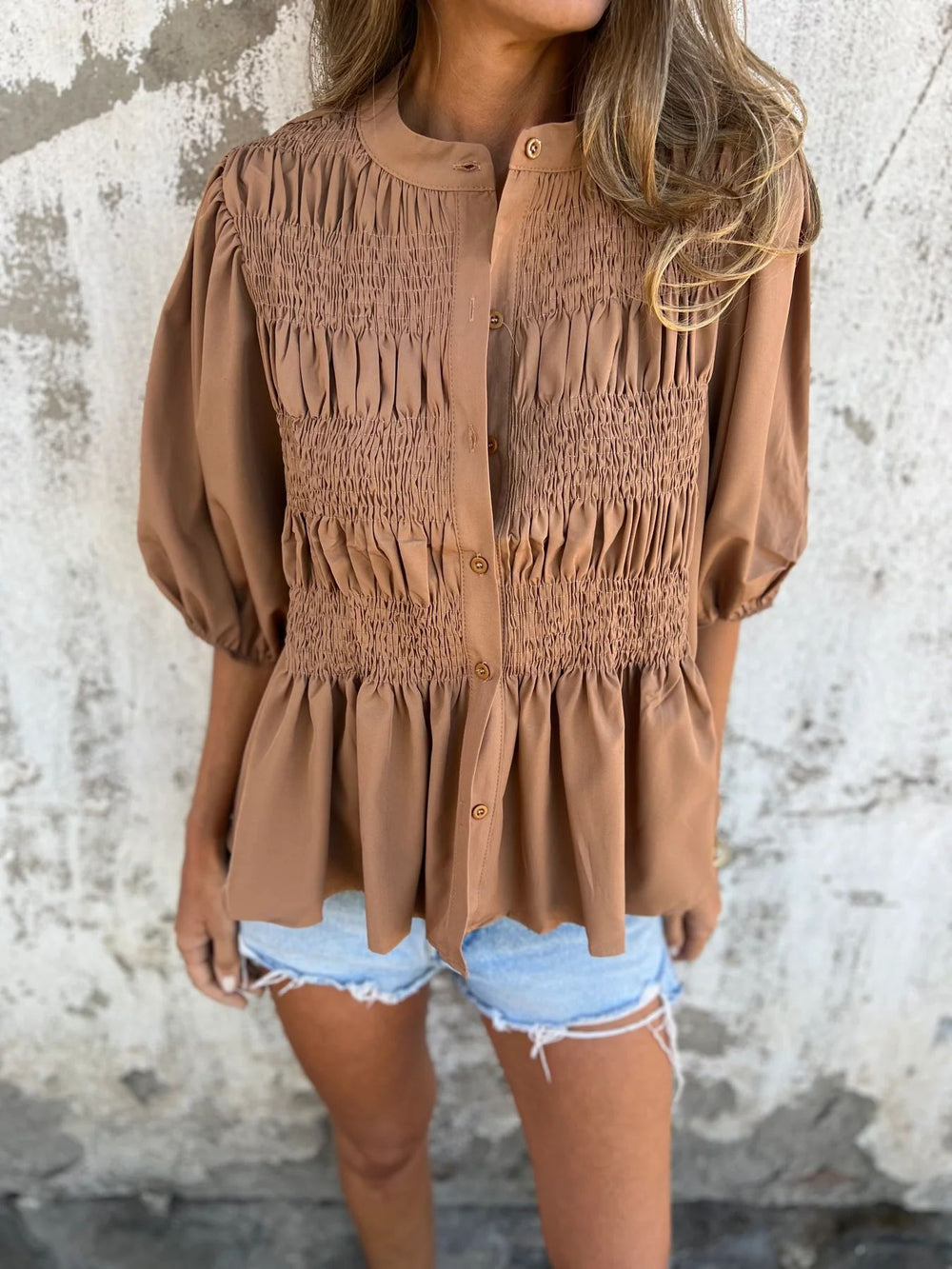 Silvia | Plisseret Bluse med Knaplukning - ARTIKA - Blouse & Shirts