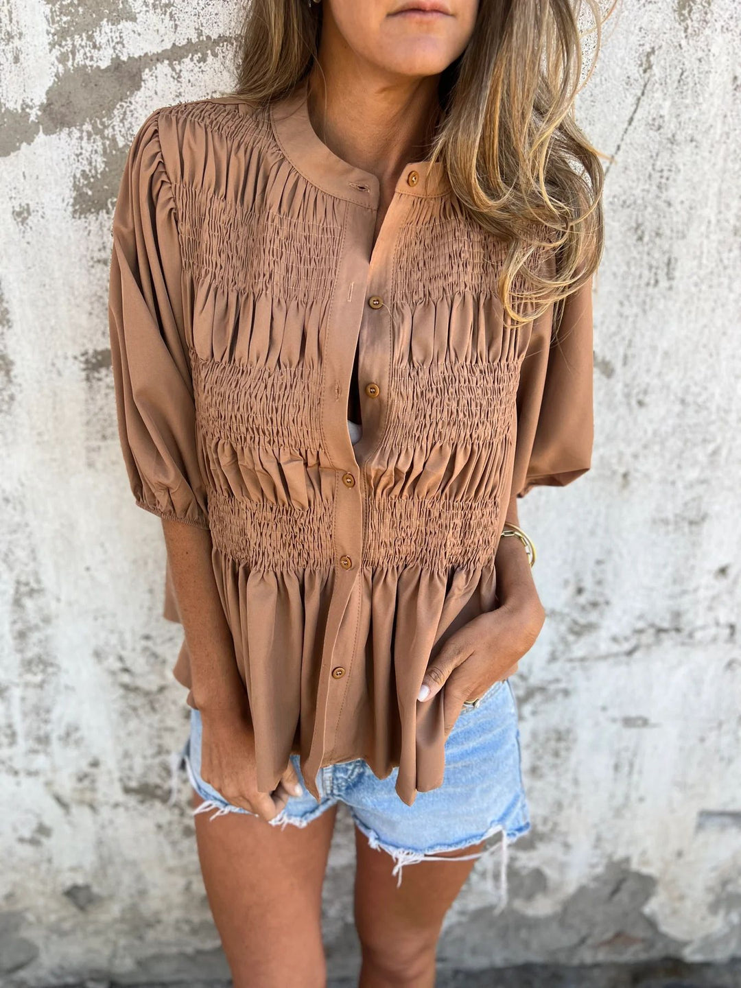 Silvia | Plisseret Bluse med Knaplukning - ARTIKA - Blouse & Shirts